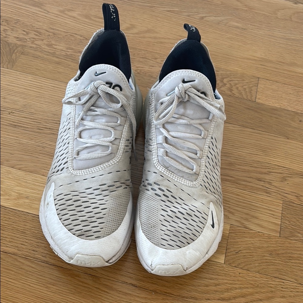 Nike Men's White and Black Running Shoes